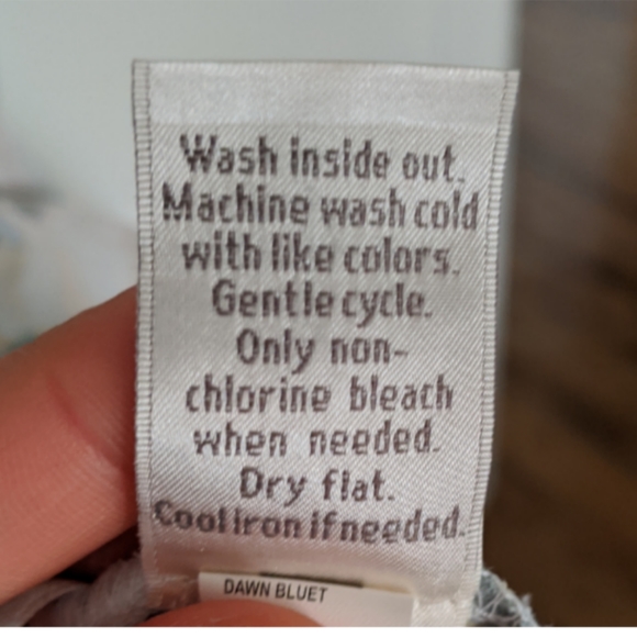 Blush floral pleated front LC top - Picture 5 of 5